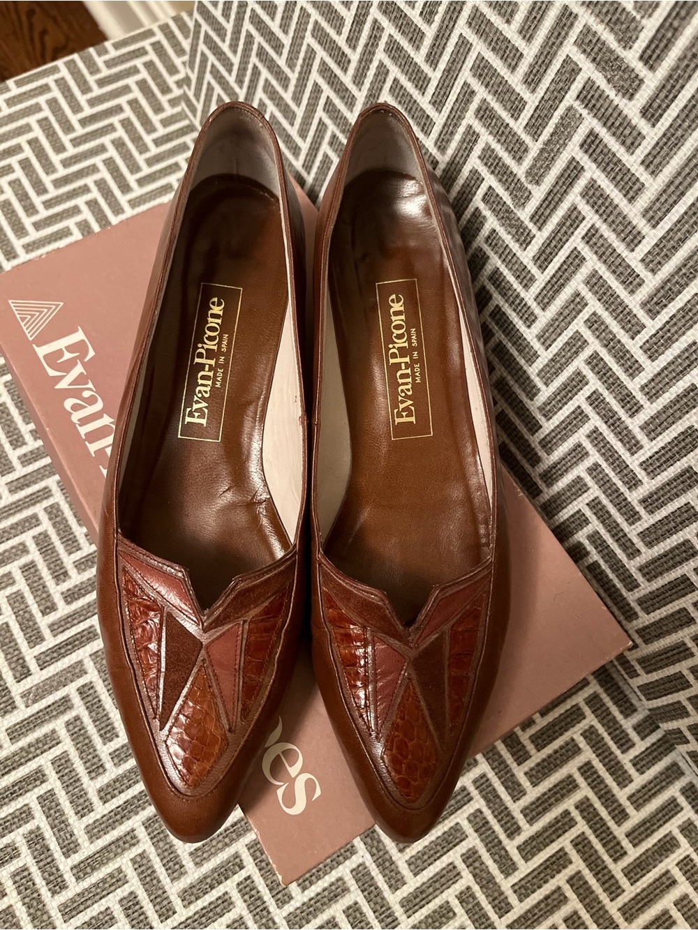Vintage Evan Picone low heel shoes